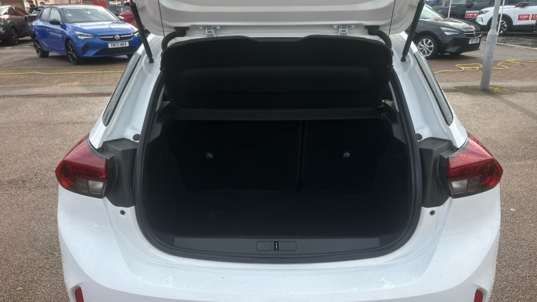 Vauxhall Corsa 1.2 SE 5dr Petrol Hatchback